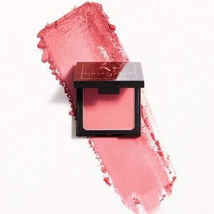 Violet Voss Blush